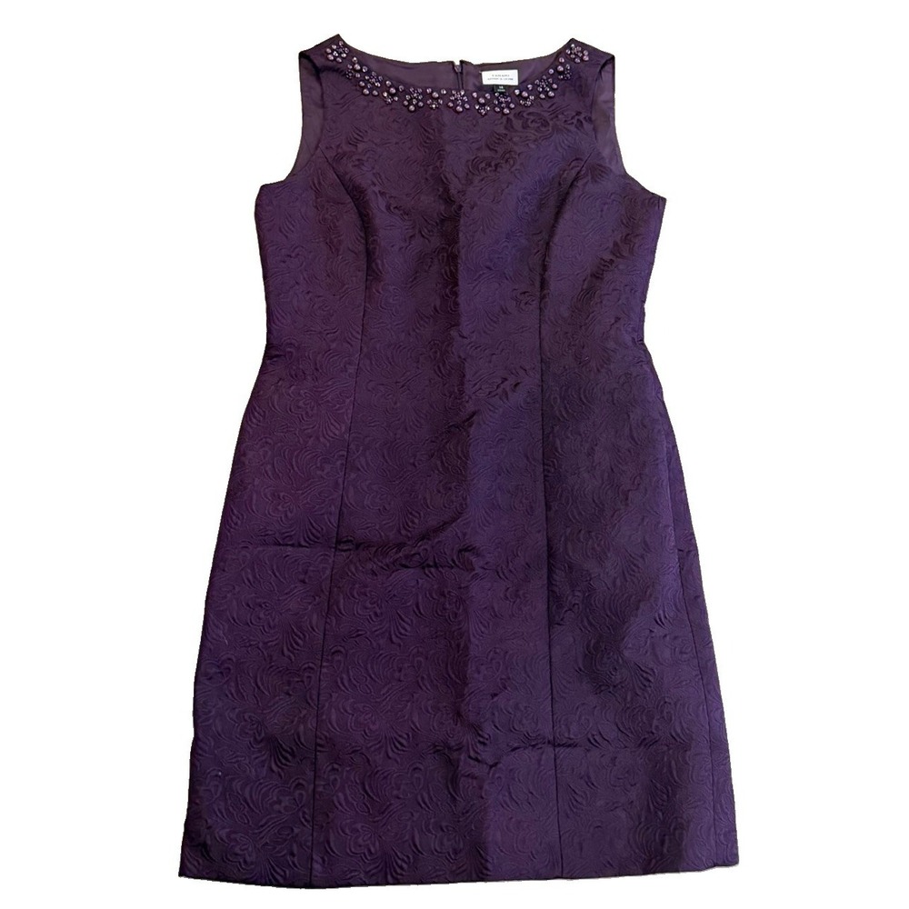 Tahari Arthur S. Levine Dress Size 14 Purple Jacquard Beaded Sheath Cocktail